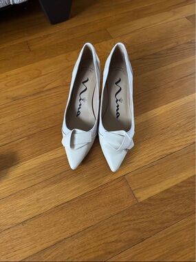 Nina Cream Pointed-Toe Bow Pumps